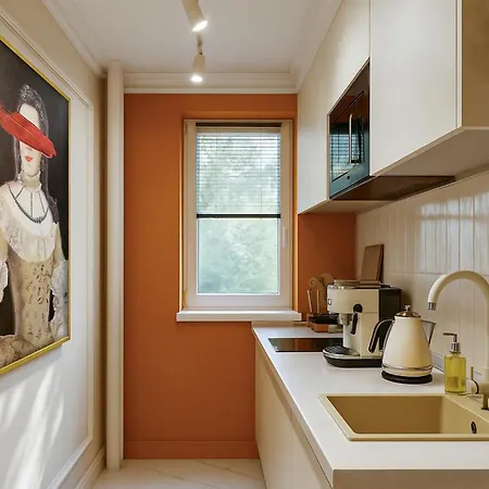 Qult - Huxley * Bukareszt